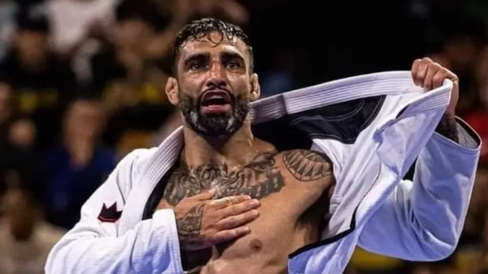 PM que baleou e matou campeão de jiu-jitsu Leandro Lo deixa presídio militar após ser absolvido